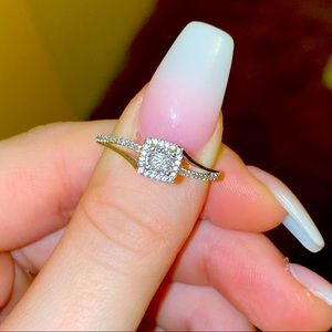 10k Diamond ring